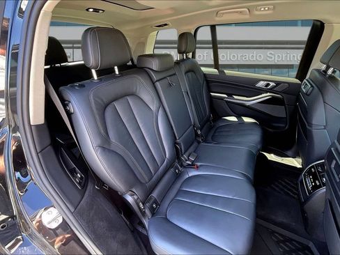 Used 2020 BMW X7 xDrive40i w/ Premium Package AWD/4WD image 25