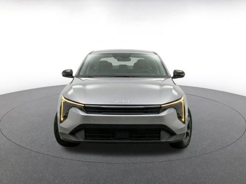 Used 2025 Kia K4 FWD image 2