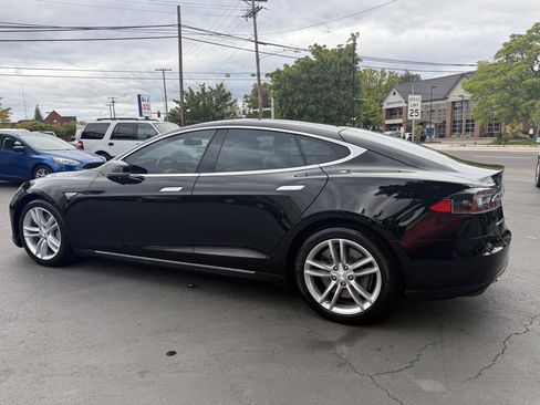 Used 2015 Tesla Model S 70 RWD image 11