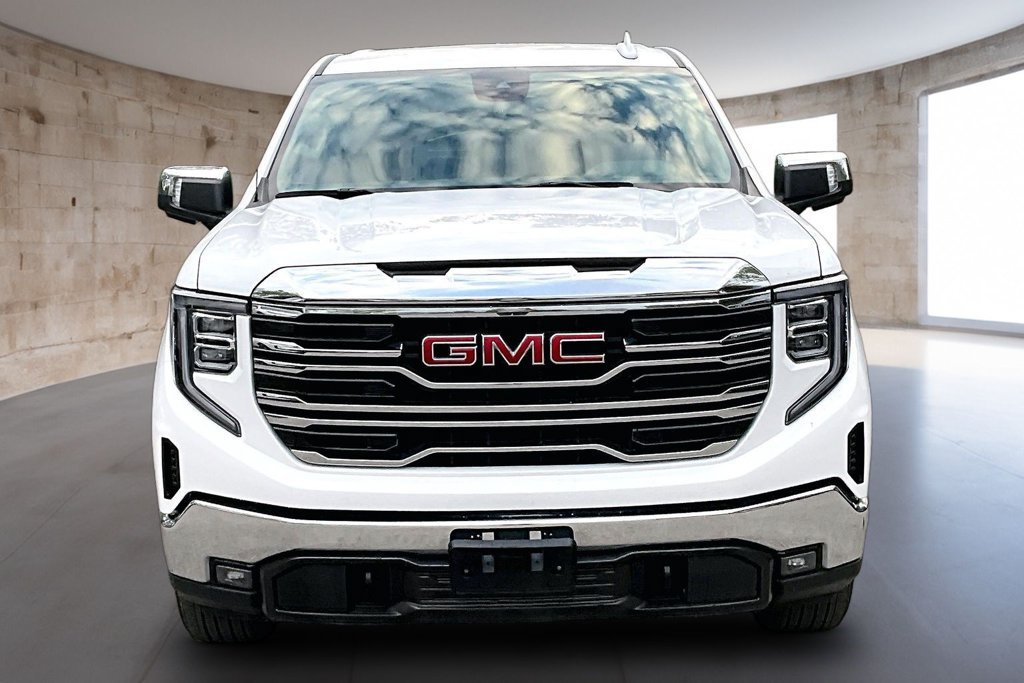 Used 2025 GMC Sierra 1500 SLT RWD image 4