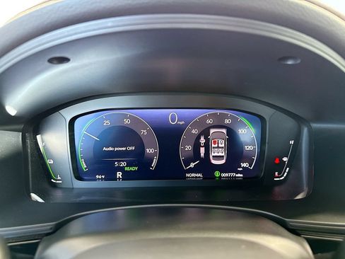 Certified 2025 Honda Civic Sport Touring image 34