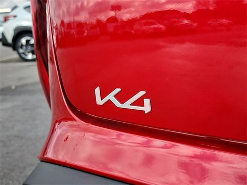 New 2025 Kia K4 LXS image 5