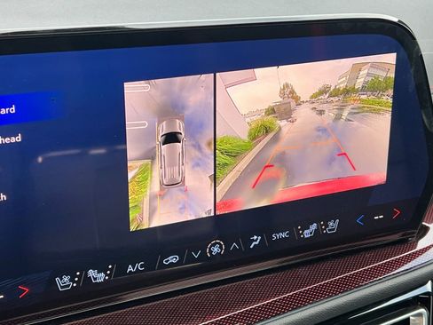 Certified 2024 Chevrolet Traverse RS w/ LPO, Floor Liner Package image 28