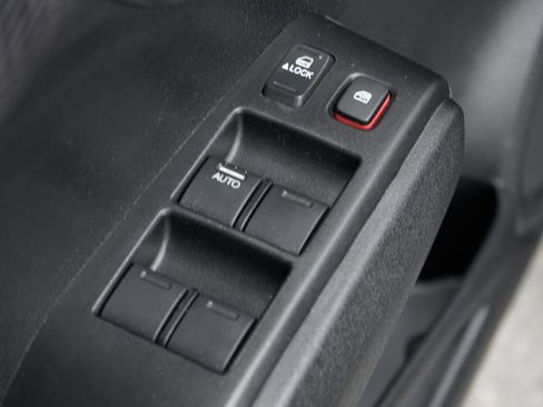 Used 2013 Honda Fit Sport image 16