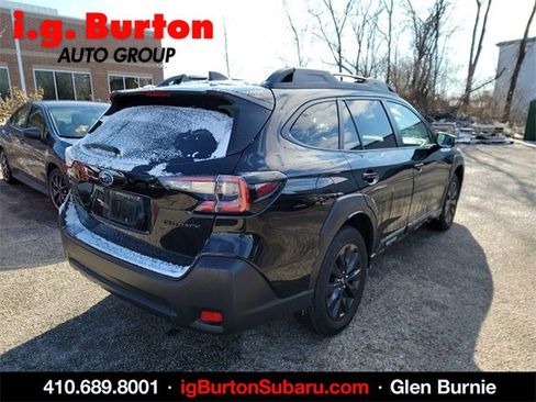 Used 2023 Subaru Outback Onyx Edition image 6