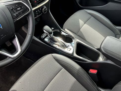 Used 2025 Buick Encore GX Preferred AWD/4WD image 20