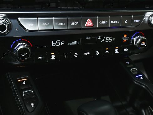 Used 2024 Kia Telluride SX image 35