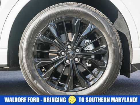 Used 2024 Ford Escape ST-Line Elite image 19