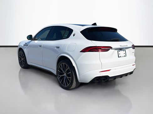 Used 2023 Maserati Grecale Modena AWD/4WD image 3