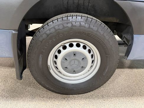 Used 2019 Mercedes-Benz Sprinter 170 image 59