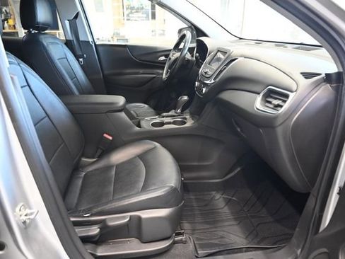 Used 2021 Chevrolet Equinox LT AWD/4WD image 10
