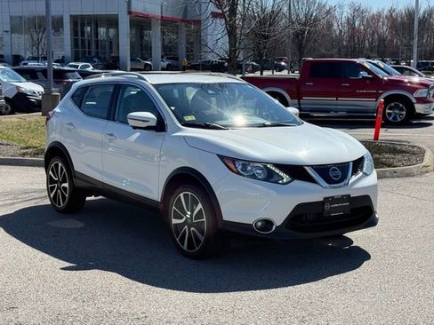 Used 2019 Nissan Rogue Sport SL image 6