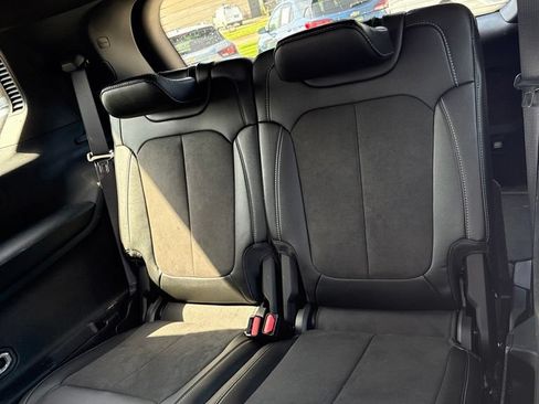 Used 2024 Jeep Grand Cherokee L Altitude AWD/4WD image 19