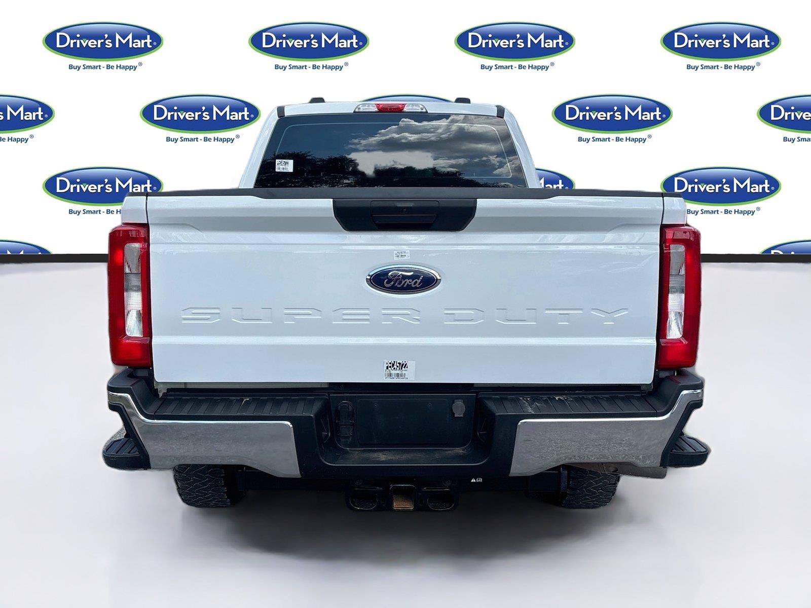 Used 2023 Ford F250 XL w/ FX4 Off-Road Package AWD/4WD image 6