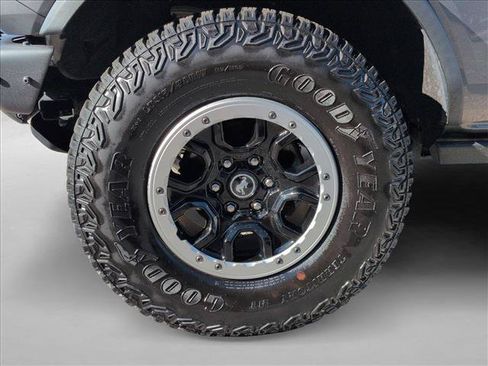 Used 2021 Ford Bronco Black Diamond w/ Sasquatch Package AWD/4WD image 22