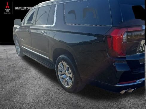 Used 2025 GMC Yukon XL Denali AWD/4WD image 5