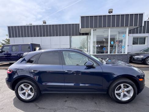 Used 2018 Porsche Macan AWD/4WD image 9