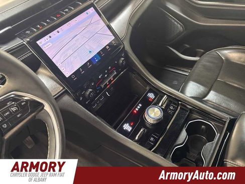 Used 2023 Jeep Grand Cherokee L Overland image 17