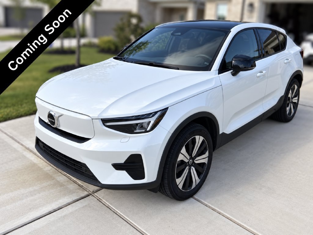 Certified 2023 Volvo C40 Recharge Core w/ Climate Package AWD/4WD image 4