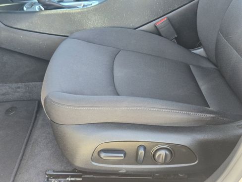 Used 2024 Chevrolet Malibu LT image 25