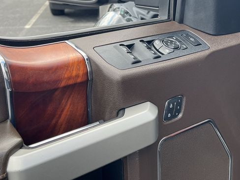 Used 2019 Ford F450 King Ranch w/ King Ranch Ultimate Package AWD/4WD image 15
