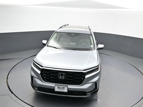 Certified 2023 Honda Pilot Touring image 37