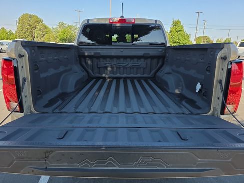 Certified 2024 Chevrolet Colorado ZR2 w/ Technology Package AWD/4WD image 27