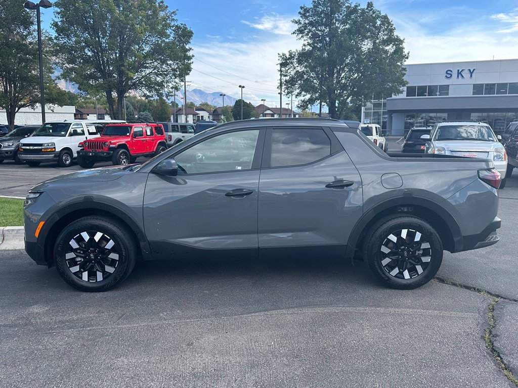 Used 2025 Hyundai Santa Cruz SEL AWD/4WD image 15
