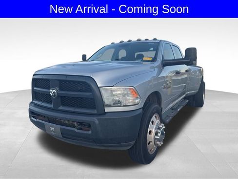 Used 2017 RAM 3500 Tradesman w/ Popular Equipment Group image 2
