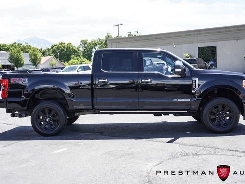 Used 2017 Ford F250 Platinum w/ Platinum Ultimate Package AWD/4WD image 25