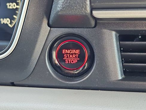 Certified 2025 Honda Pilot EX-L image 24