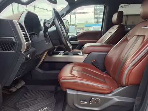 Used 2022 Ford F350 Platinum w/ FX4 Off-Road Package image 16