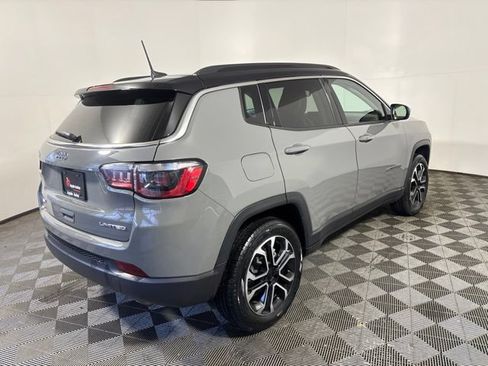 Used 2022 Jeep Compass Limited AWD/4WD image 6