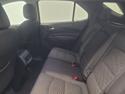 Used 2020 Chevrolet Equinox LT w/ Driver Convenience Package image 18