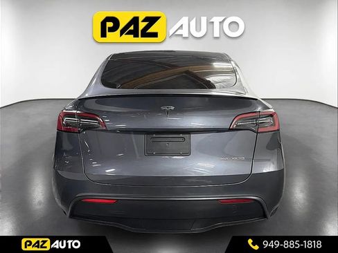 Used 2023 Tesla Model Y Performance image 4