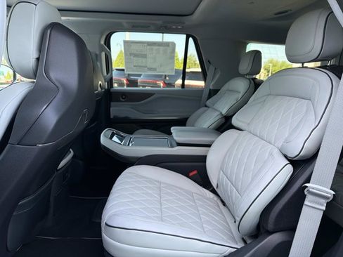 New 2026 Lincoln Navigator Black Label image 16