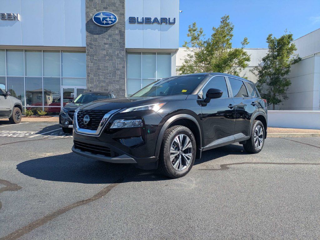 Used 2023 Nissan Rogue SV AWD/4WD image 9