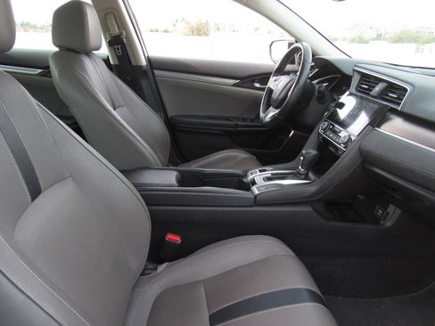 Used 2017 Honda Civic EX-L image 9