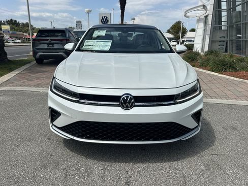 New 2026 Volkswagen Jetta SE image 3