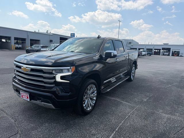 Used 2023 Chevrolet Silverado 1500 High Country w/ High Country Premium Package AWD/4WD image 9