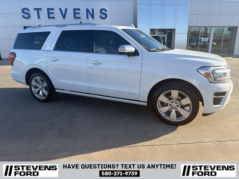 Used 2023 Ford Expedition Max Platinum AWD/4WD image 2