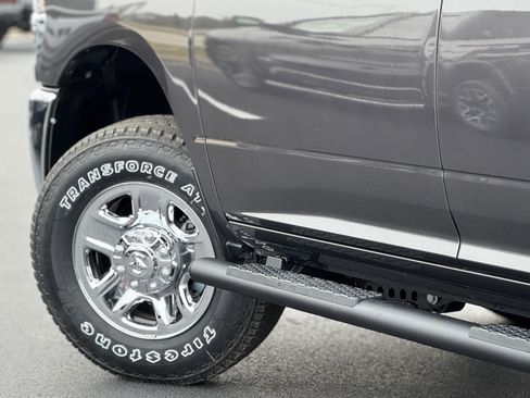 New 2026 RAM 2500 Tradesman AWD/4WD image 9