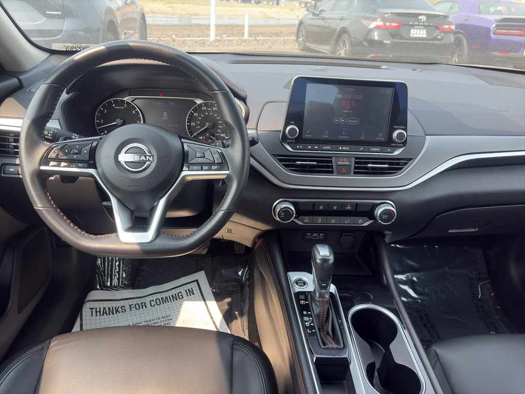 Used 2024 Nissan Altima 2.5 SR FWD image 7