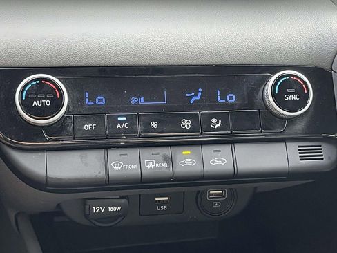 Certified 2023 Hyundai Elantra SEL FWD image 18