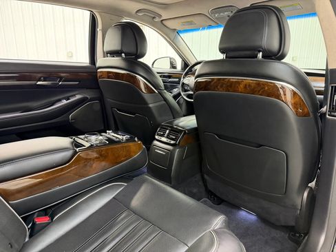 Used 2019 Genesis G90 3.3T Premium AWD/4WD image 19