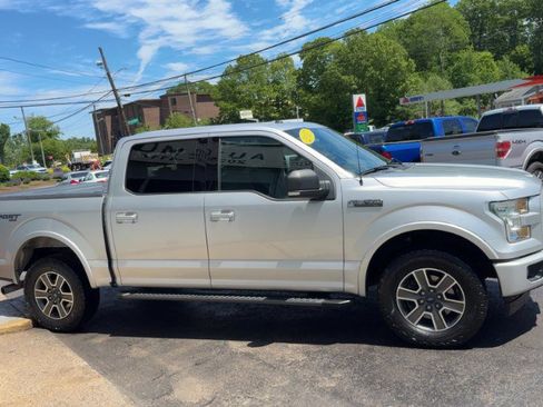 Used 2017 Ford F150 XLT w/ Equipment Group 302A Luxury AWD/4WD image 5