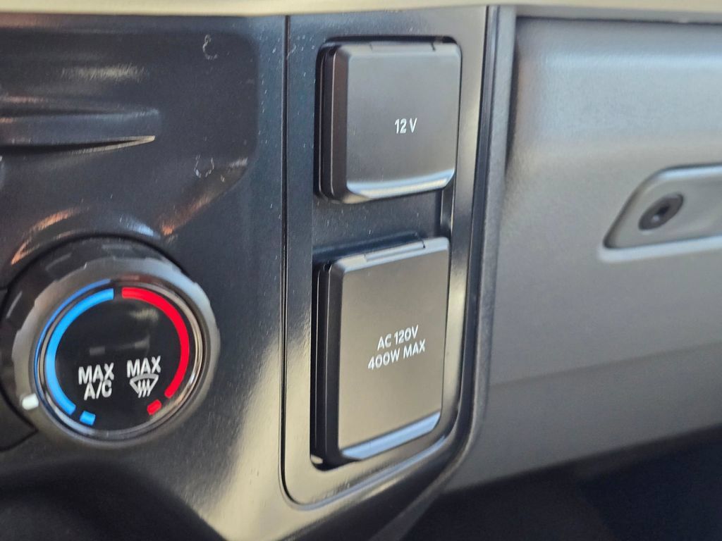 Used 2025 Ford F250 XLT w/ FX4 Off-Road Package AWD/4WD image 24