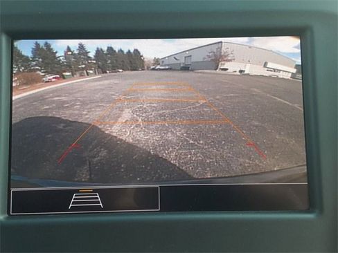 Used 2022 Chevrolet Equinox LT image 22