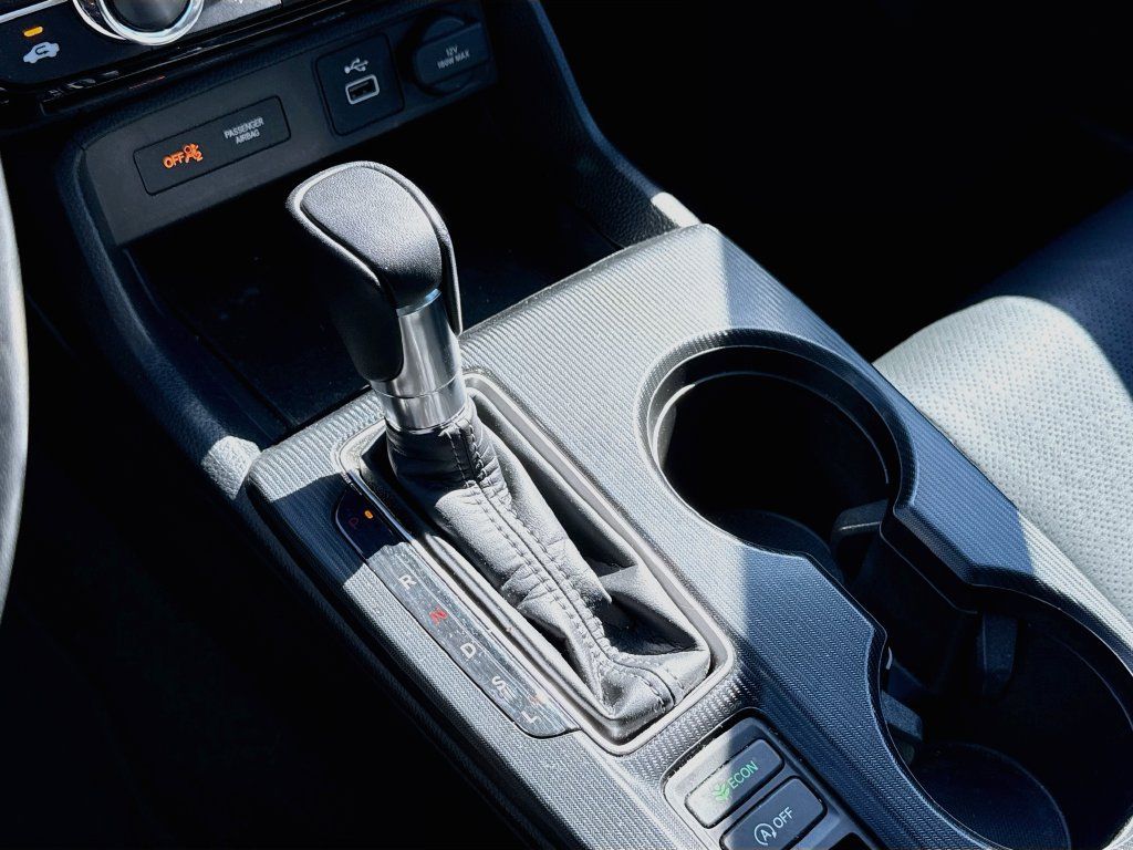 Used 2024 Honda Civic EX-L image 21