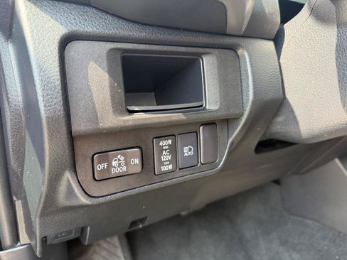 Used 2019 Toyota Tacoma Limited RWD image 21